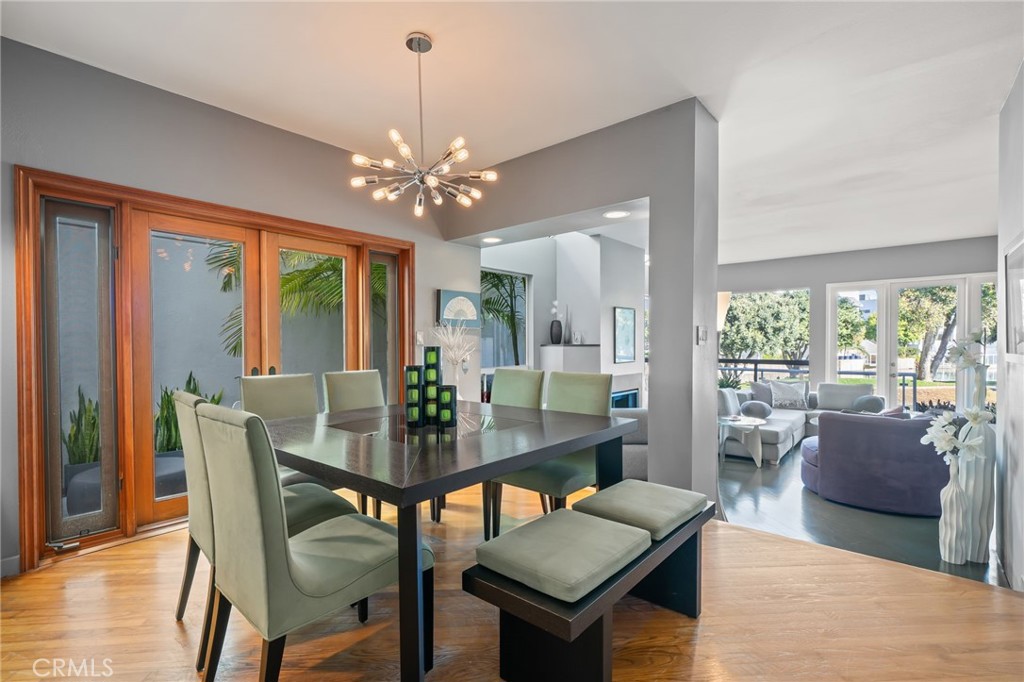 620 Harbor Street, Unit 6 Venice, CA 90291 - Photo 7 of 64 dining room with patio access thru French doors