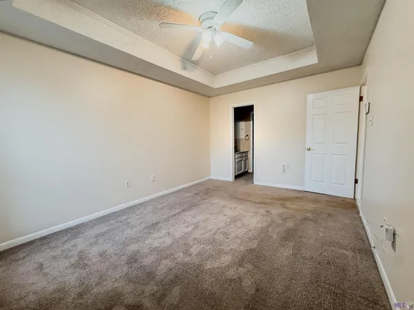 $157,999 | 5321 Sleepy Hollow Drive, Baton Rouge, LA 70817