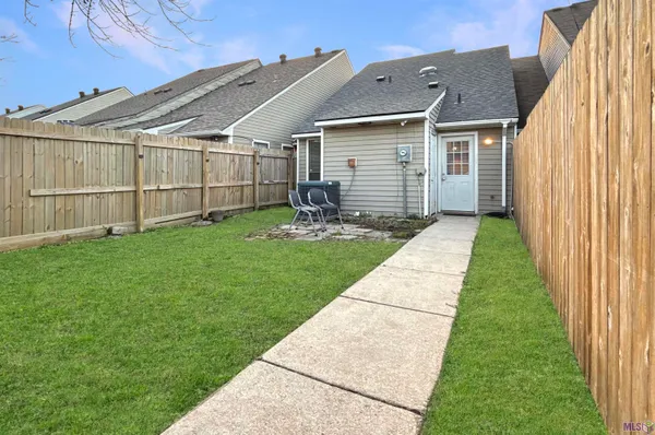 $157,999 | 5321 Sleepy Hollow Drive, Baton Rouge, LA 70817