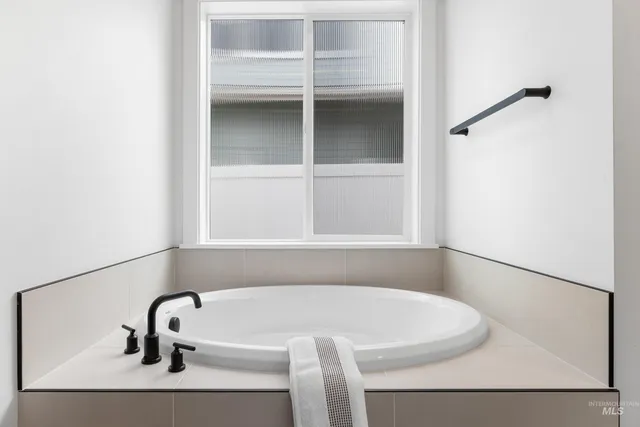 $799,900 | 5665 South Snowden Avenue, Meridian, ID 83642