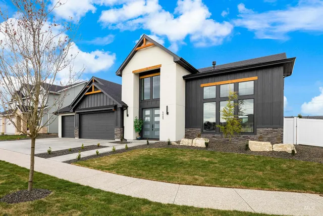 $799,900 | 5665 South Snowden Avenue, Meridian, ID 83642