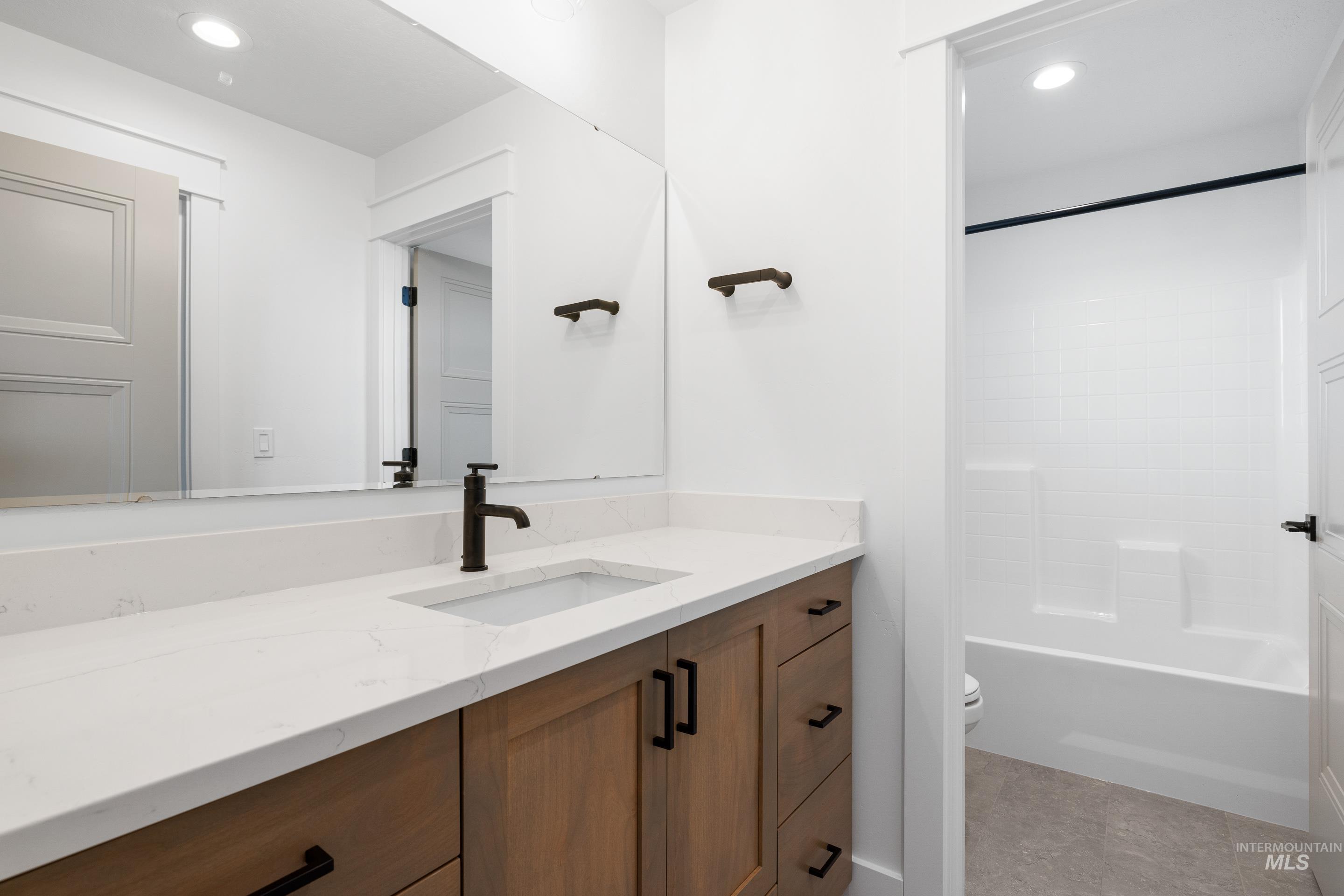 5665 South Snowden Avenue Meridian, ID 83642 - Photo 35 of 50