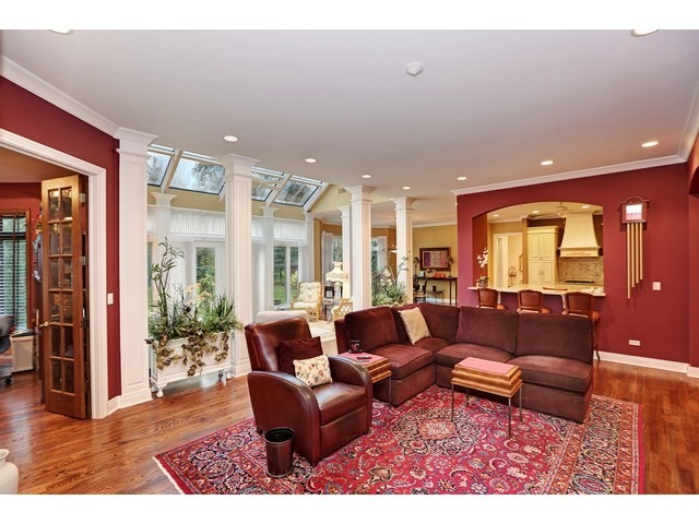 6350 Clarendon Hills Road Willowbrook, IL 60527 - Photo 4 of 25 a living room with furniture and a large window