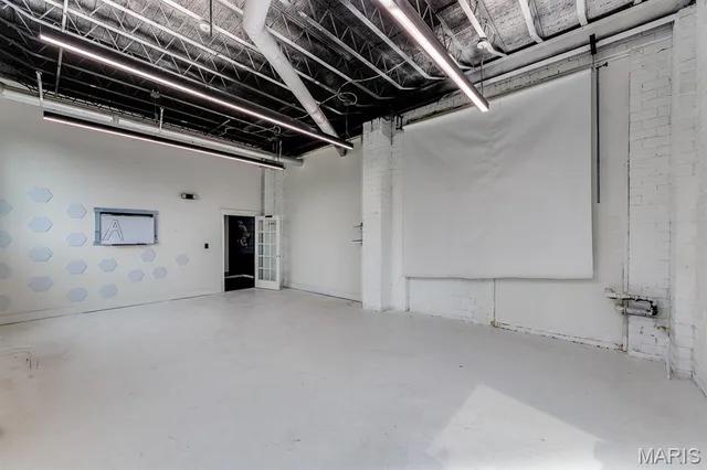 $975,000 | 3723 Commonwealth Avenue, Maplewood, MO 63143