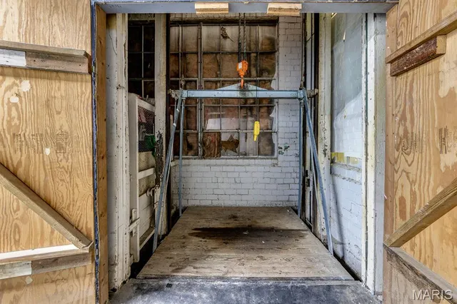 $975,000 | 3723 Commonwealth Avenue, Maplewood, MO 63143