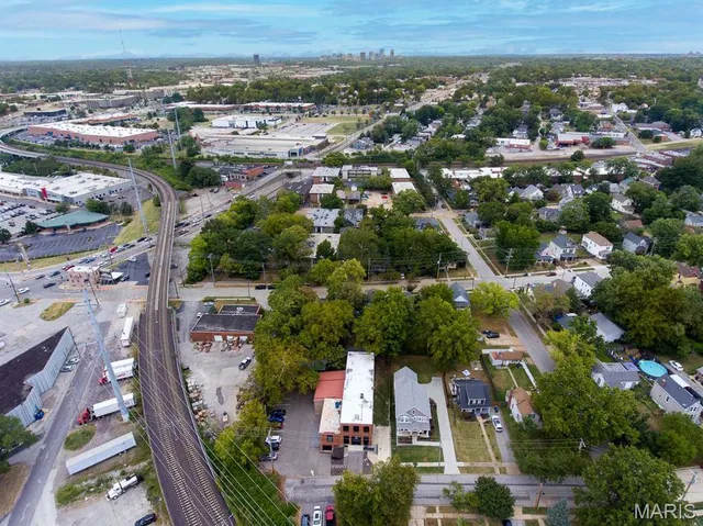 $975,000 | 3723 Commonwealth Avenue, Maplewood, MO 63143