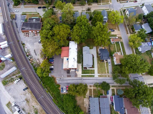 $975,000 | 3723 Commonwealth Avenue, Maplewood, MO 63143