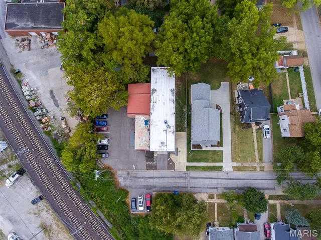 $975,000 | 3723 Commonwealth Avenue, Maplewood, MO 63143