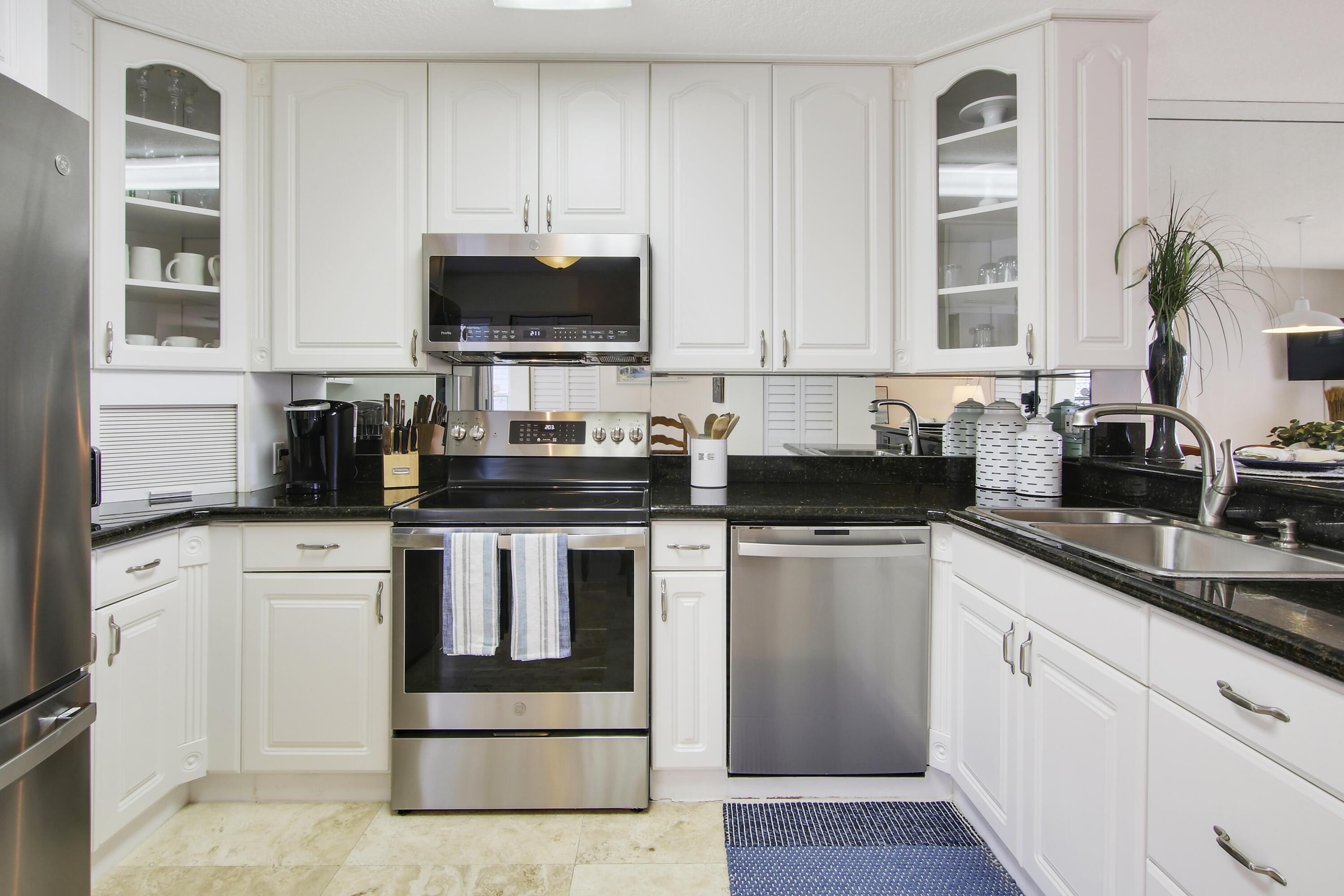 1219 Ocean Dunes Circle Jupiter, FL 33477 - Photo 18 of 23 Kitchen all new appliances 2022