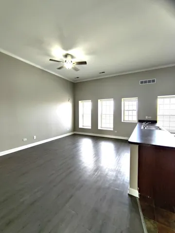 $1,425 | 2026 North 3372nd Road, Unit 503, Ottawa, IL 61350