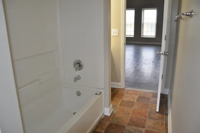 $1,425 | 2026 North 3372nd Road, Unit 503, Ottawa, IL 61350