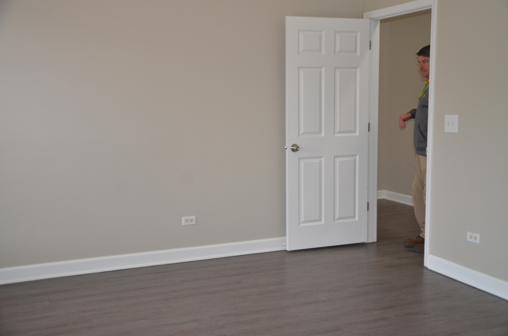 2026 North 3372nd Road, Unit 503 Ottawa, IL 61350 - Photo 42 of 49 a view of an empty room