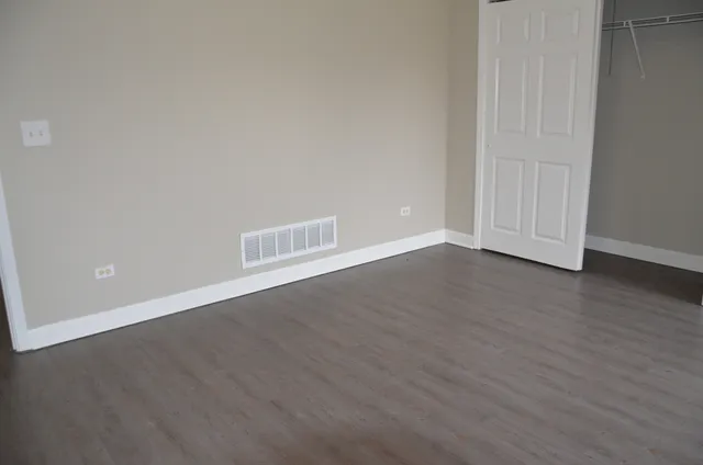 $1,425 | 2026 North 3372nd Road, Unit 503, Ottawa, IL 61350