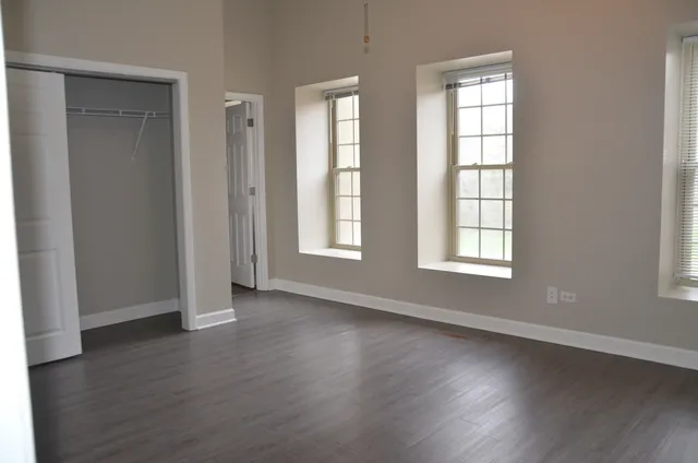 $1,425 | 2026 North 3372nd Road, Unit 503, Ottawa, IL 61350