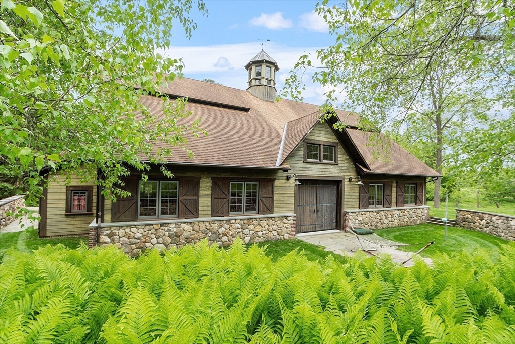 236 Lincoln Road Lincoln, MA 01773 - Photo 3 of 42