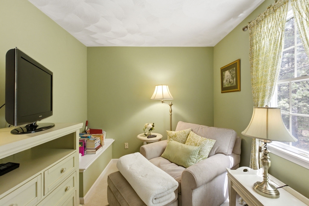 65 Locust Street Middleton, MA 01949 - Photo 26 of 37