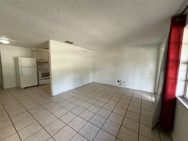 $1,350 | 1008 Melrose Street, Unit B, Seffner, FL 33584