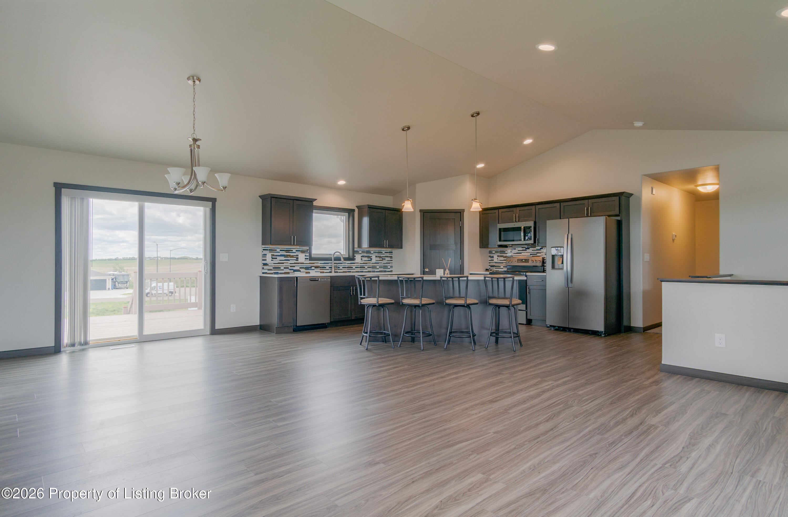 3403 Shamrock Loop Dickinson, ND 58601 - Photo 9 of 42 Gallery Image 9