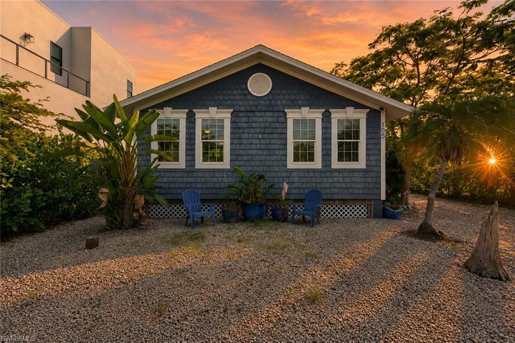 105 West Hilo Street Naples, FL 34113 - Photo 1 of 27