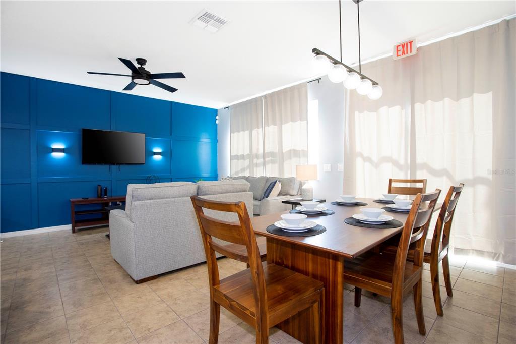 3181 Tocoa Circle Kissimmee, FL 34746 - Photo 36 of 87 a view of a dining room with furniture