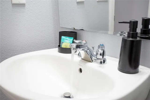 $2,600 | 3181 Tocoa Circle, Kissimmee, FL 34746