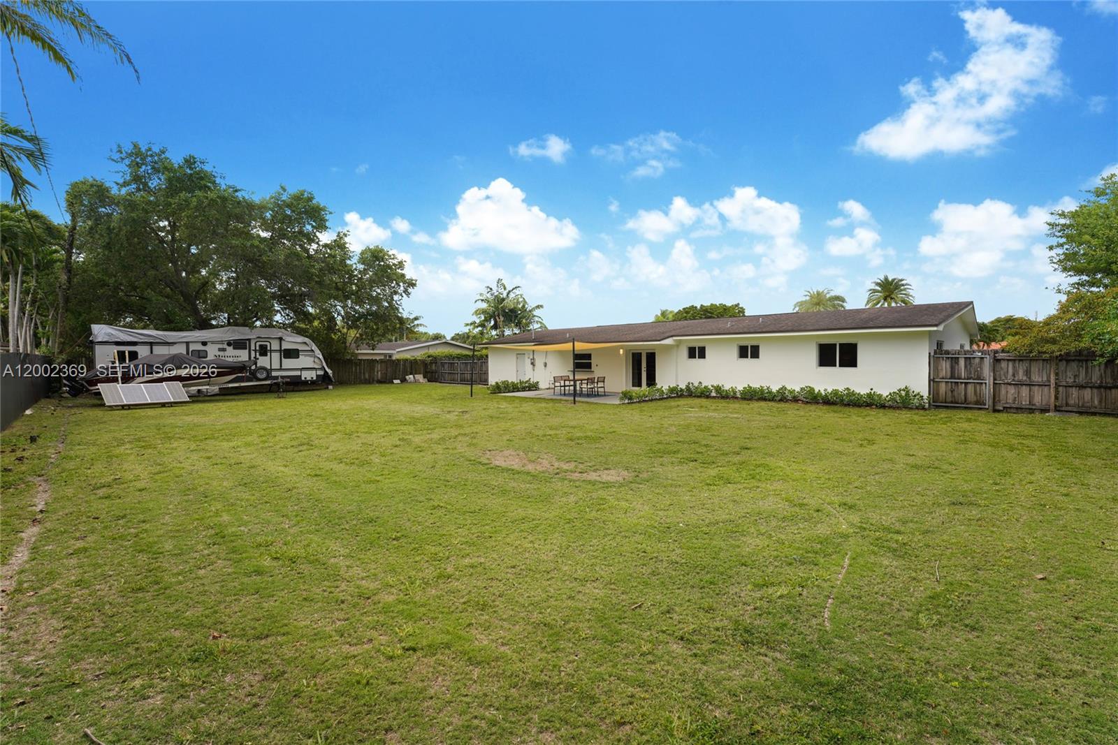 11705 Southwest 97th Court Miami, FL 33176 - Photo 5 of 30