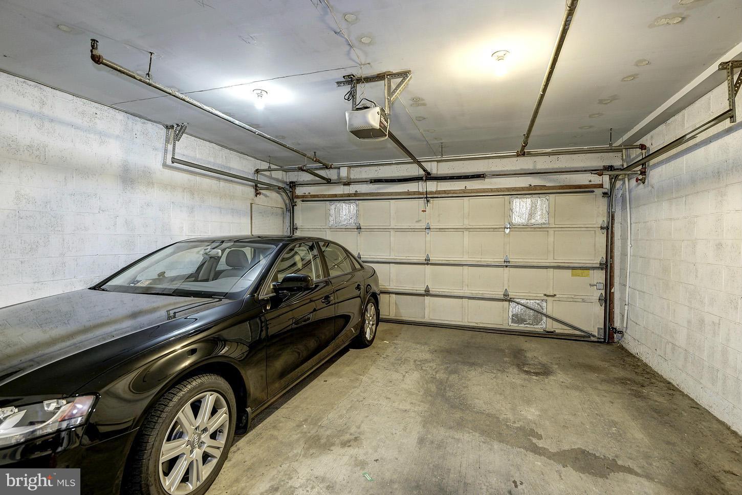 3046 South Glebe Road Arlington, VA 22206 - Photo 22 of 23 Garage