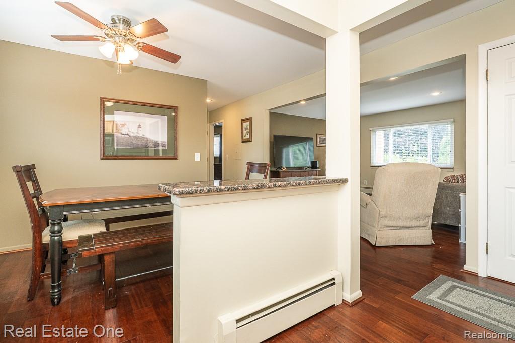 1097 Tienken Court Rochester Hills, MI 48306 - Photo 16 of 27