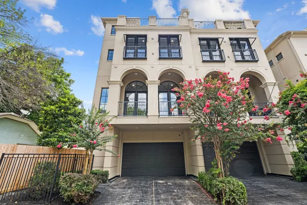 $599,000 | 908 Thompson Street, Houston, TX 77007