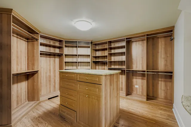 $1,250,000 | 3513 Deep Wood Drive, Crystal Lake, IL 60012