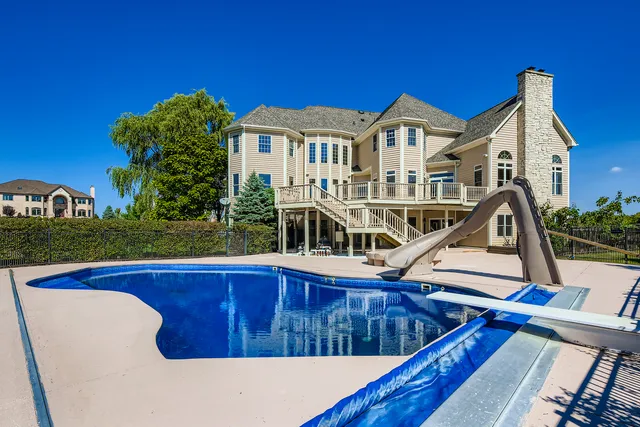 $1,250,000 | 3513 Deep Wood Drive, Crystal Lake, IL 60012