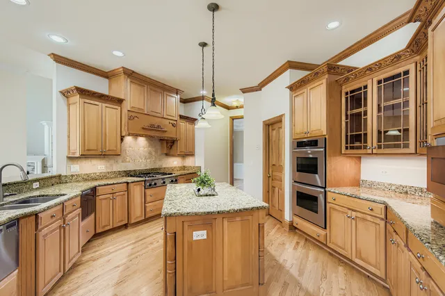 $1,250,000 | 3513 Deep Wood Drive, Crystal Lake, IL 60012