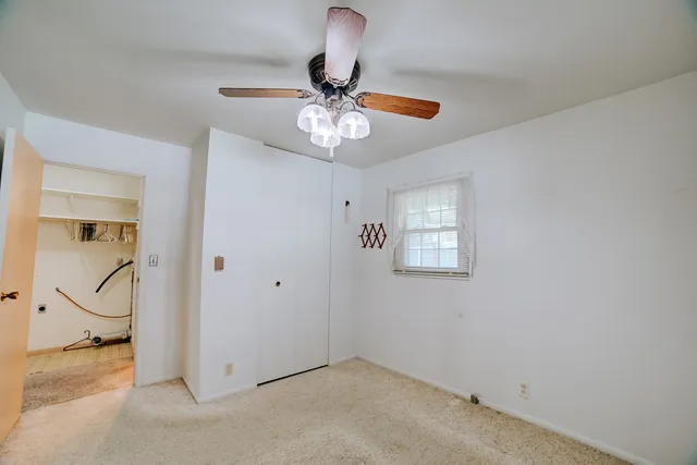 $99,900 | 100 West Herron Court, Watseka, IL 60970