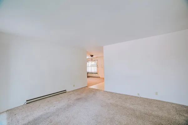 $99,900 | 100 West Herron Court, Watseka, IL 60970