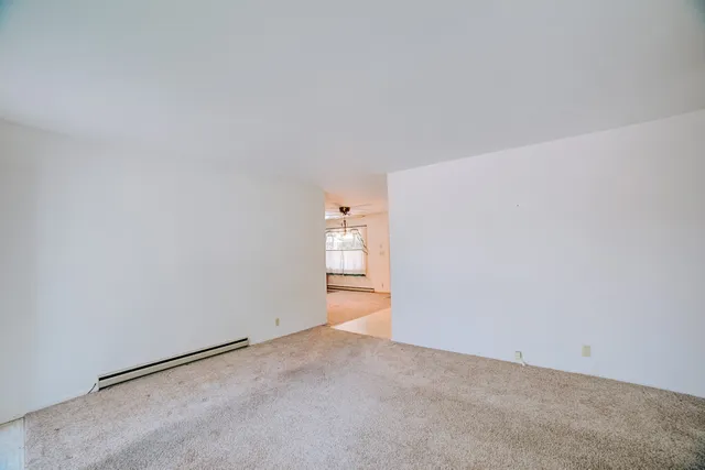 $99,900 | 100 West Herron Court, Watseka, IL 60970