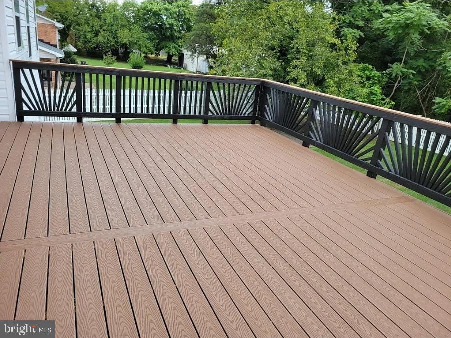 7122 Allentown Road Fort Washington, MD 20744 - Photo 7 of 11 a balcony with view