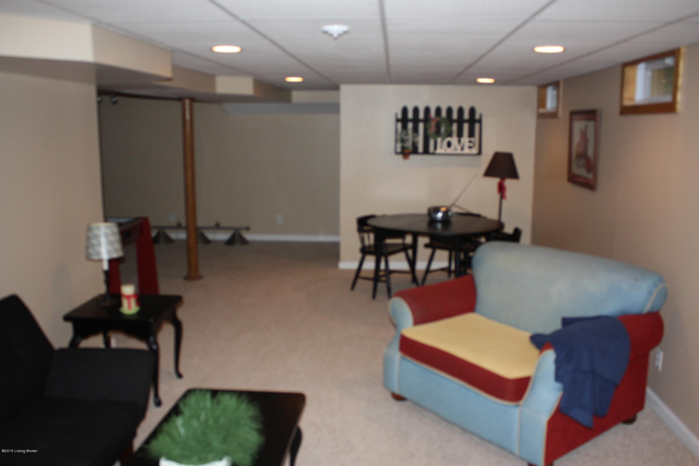 4221 Chenoweth Run Road Louisville, KY 40299 - Photo 25 of 32 IMG_4254