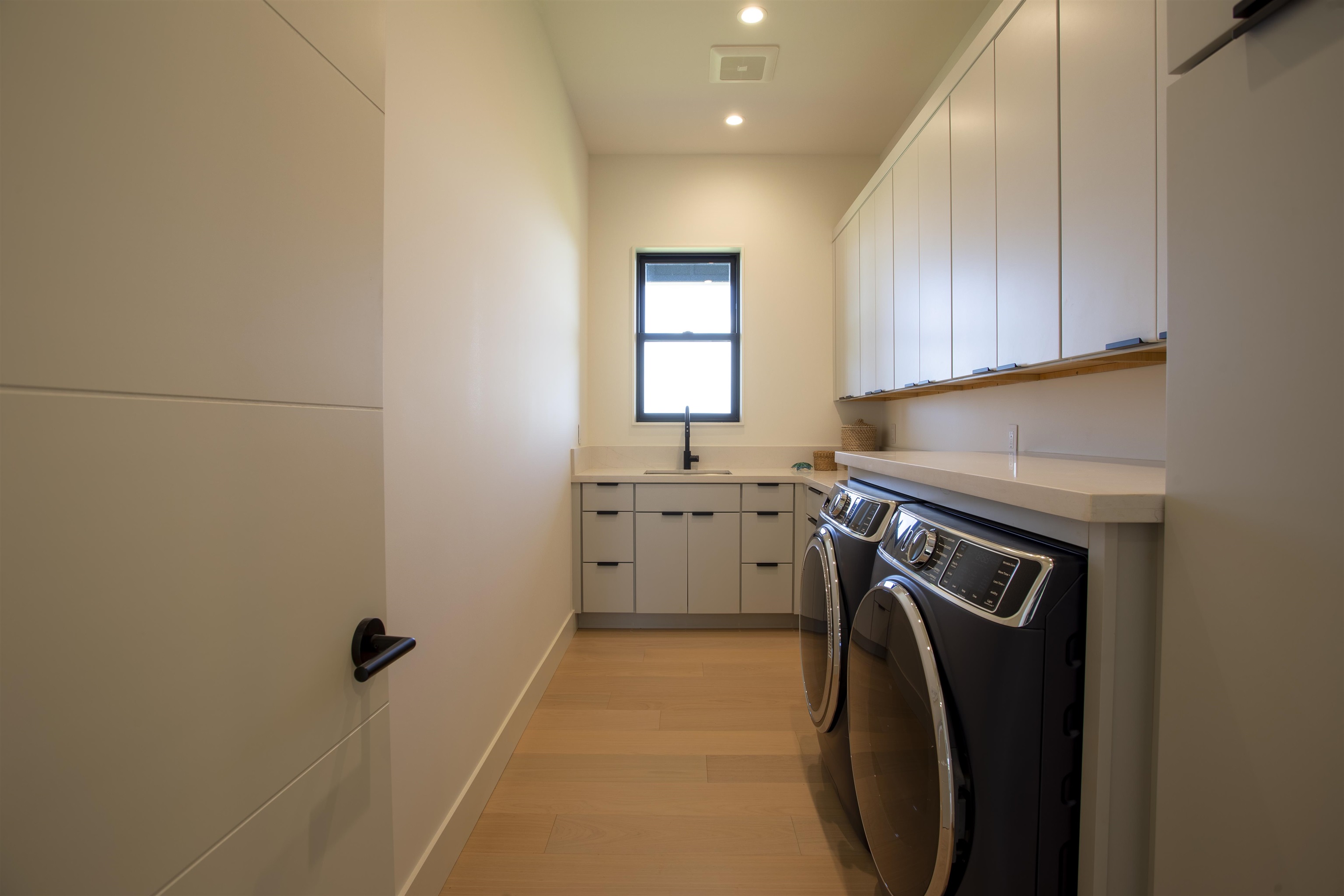 111 Mehana Road, Unit A Haiku, HI 96708 - Photo 36 of 41 a utility room with dryer and washer