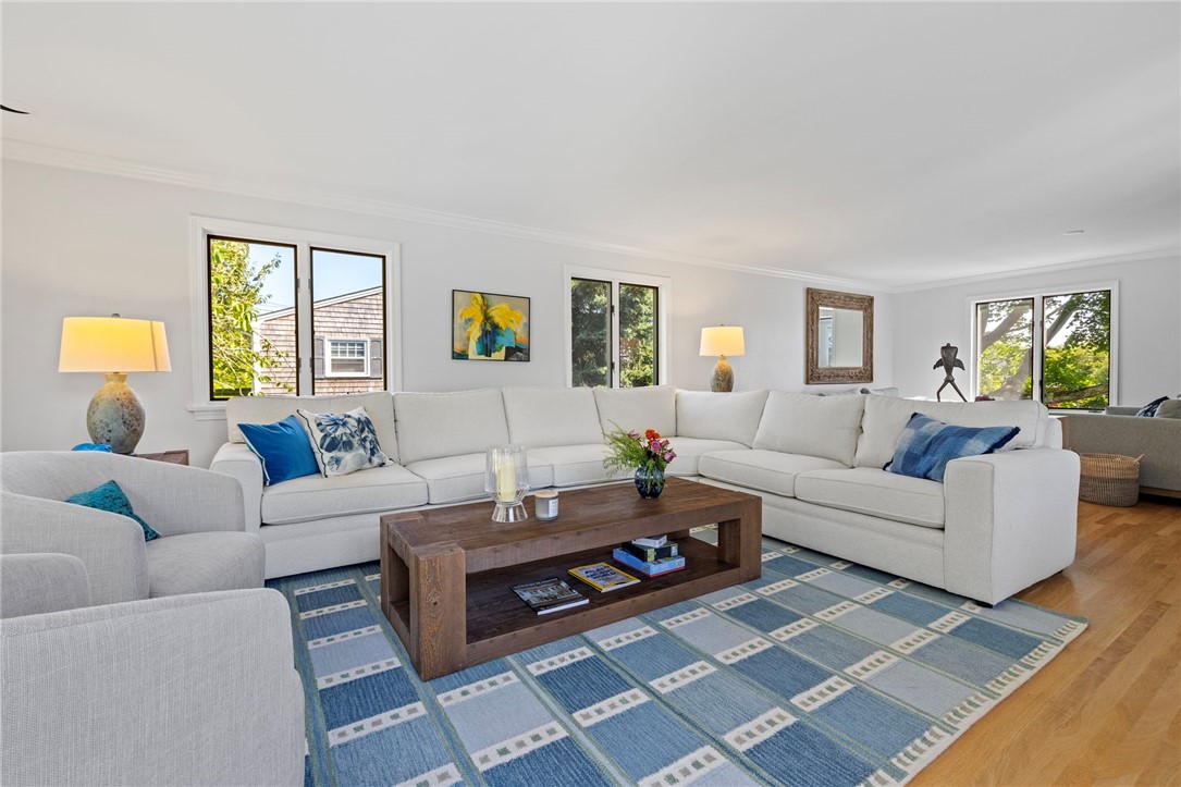 331 3rd Beach Road Middletown, RI 02842 - Photo 14 of 48 Gallery Image 14