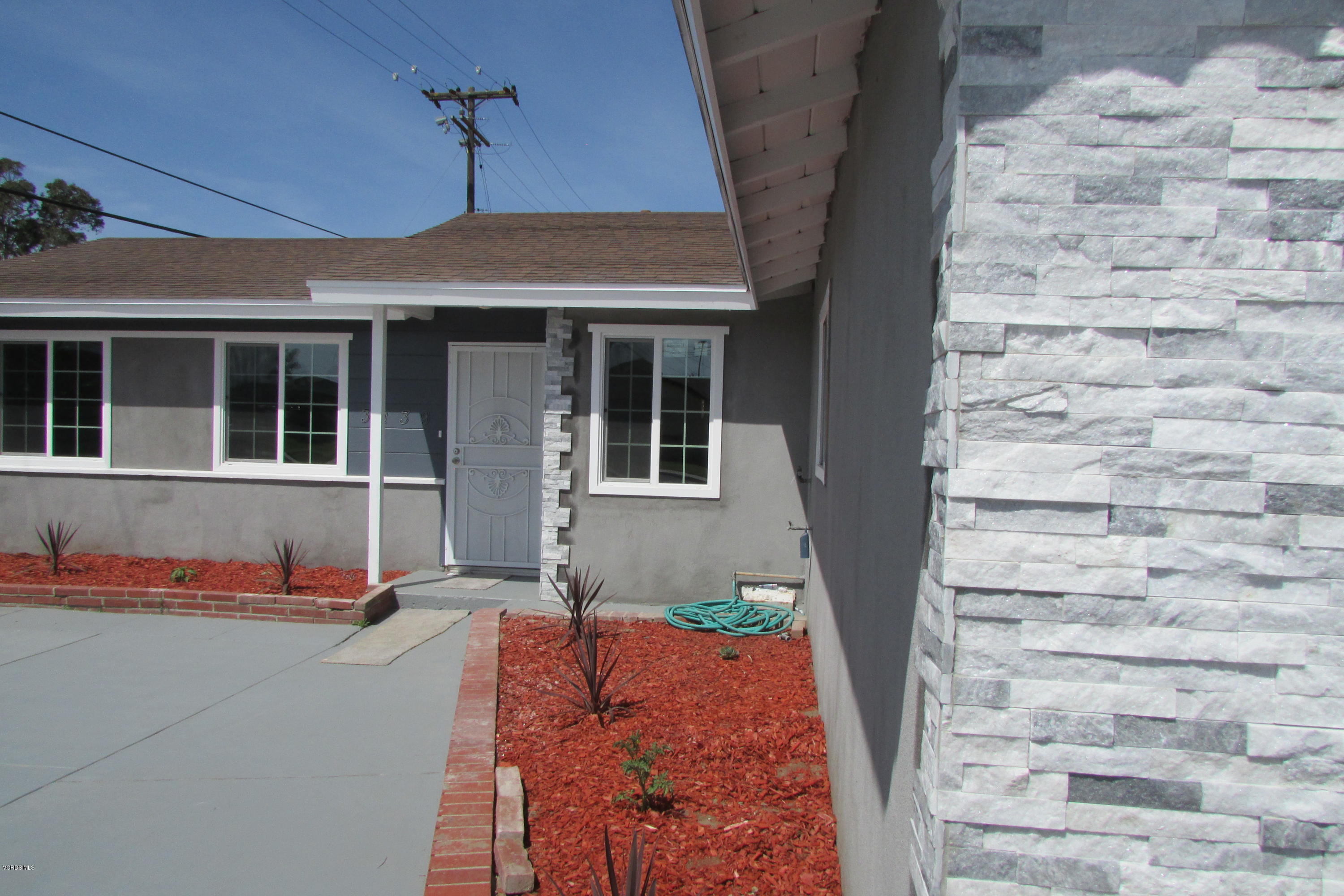 3139 Napa Street Oxnard, CA 93033 - Photo 5 of 42 IMG_4951