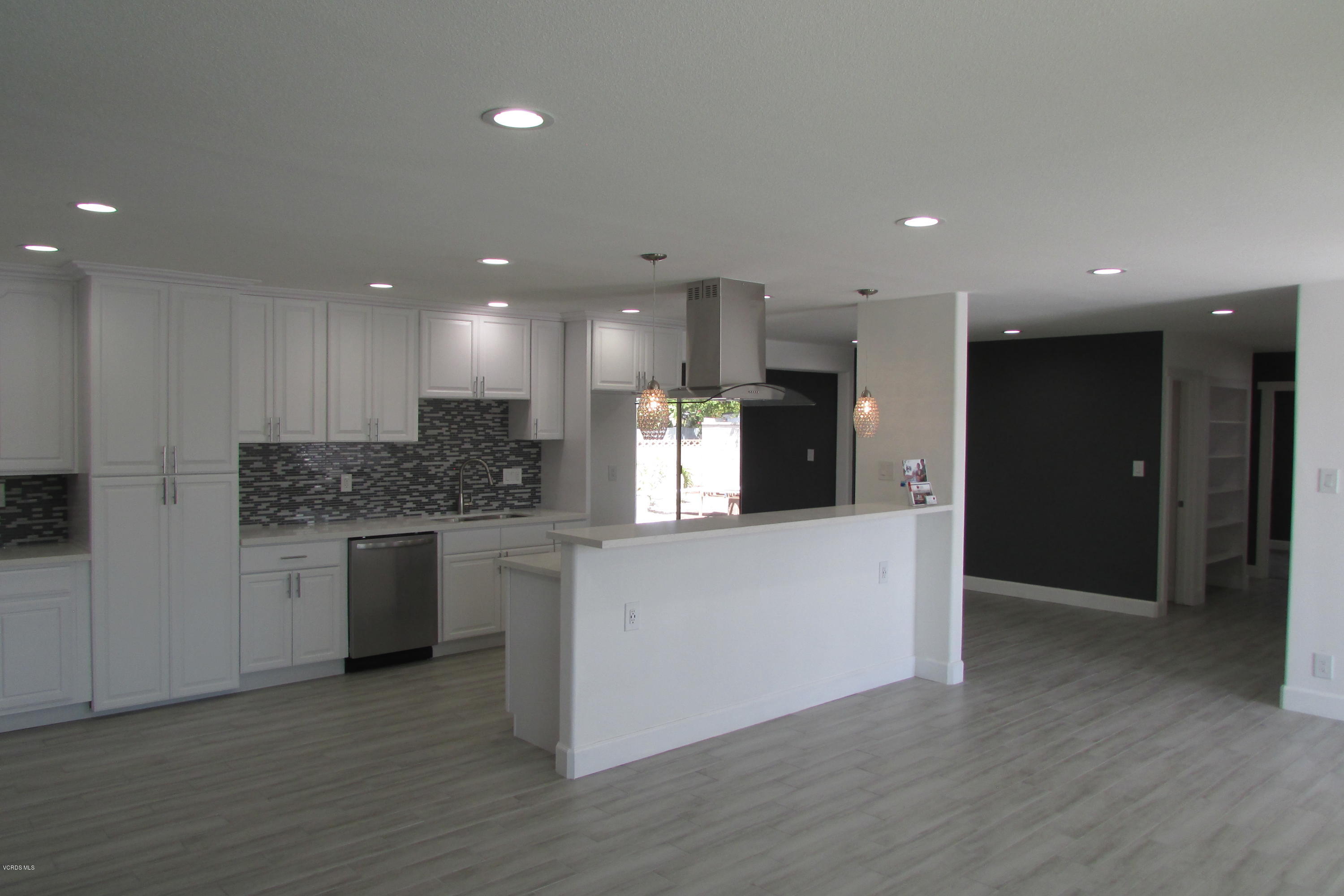 3139 Napa Street Oxnard, CA 93033 - Photo 8 of 42 IMG_4956