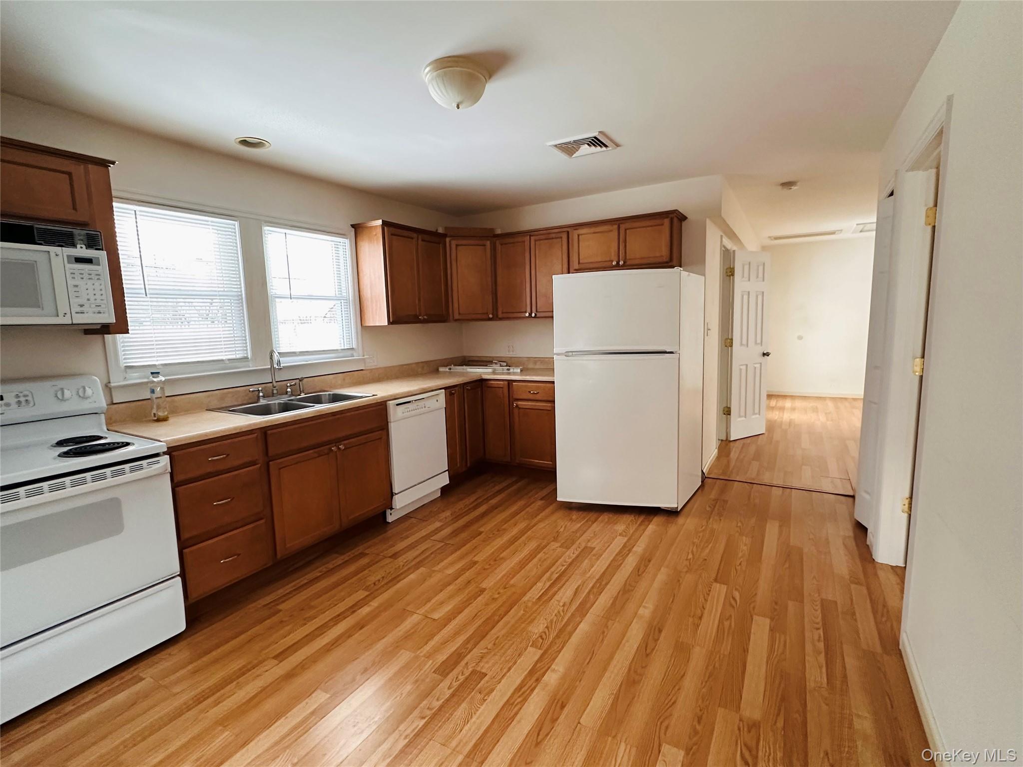3191 Highway 9, Unit 1 Cold Spring, NY 10516 - Photo 5 of 11 Kitchen with room for a table