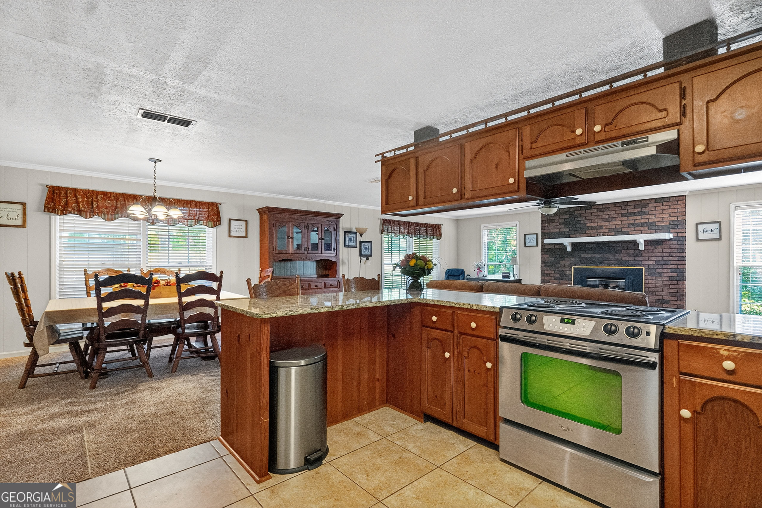 709 Vernon Ferry Road LaGrange, GA 30240 - Photo 11 of 27 a kitchen with lots of counter top space