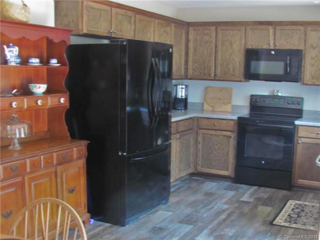 1577 State Rd S-46-323, Unit 5 York, SC 29745 - Photo 4 of 17