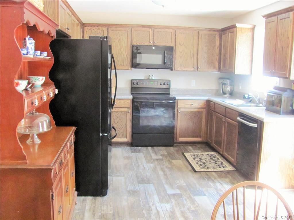 1577 State Rd S-46-323, Unit 5 York, SC 29745 - Photo 5 of 17