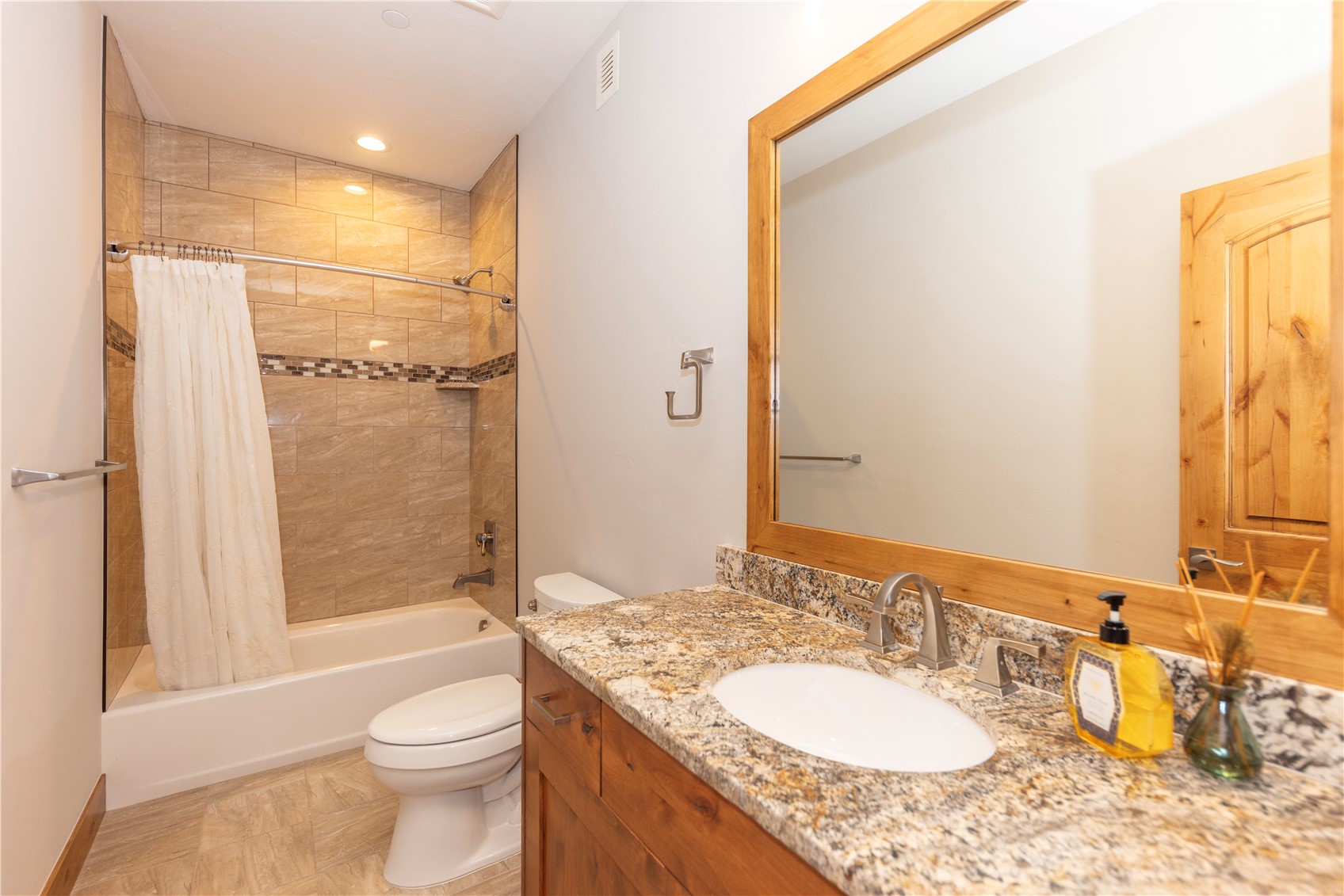 2045 Currant Way Silverthorne, CO 80498 - Photo 25 of 35