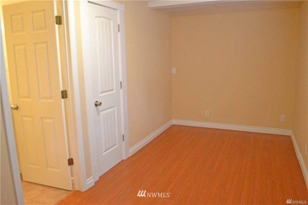 7615 201st Street Southwest Edmonds, WA 98026 - Photo 14 of 21 Gallery Image 14