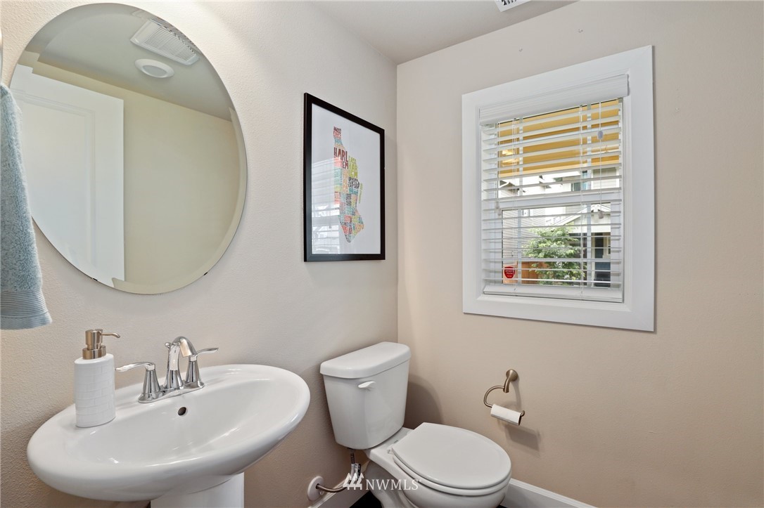 17819 33rd Avenue Southeast Bothell, WA 98012 - Photo 17 of 37