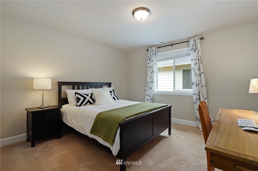 17819 33rd Avenue Southeast Bothell, WA 98012 - Photo 27 of 37