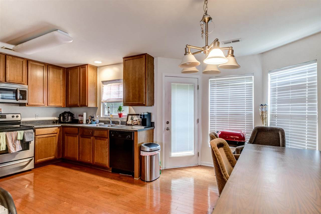 3713 Cyrus Street Raleigh, NC 27610 - Photo 15 of 30 Kitchen